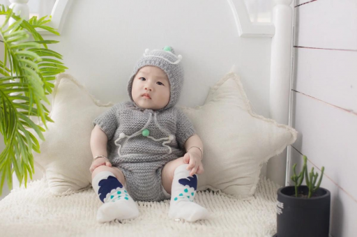 新余七个月宝宝脚长 新余七个月宝宝脚长